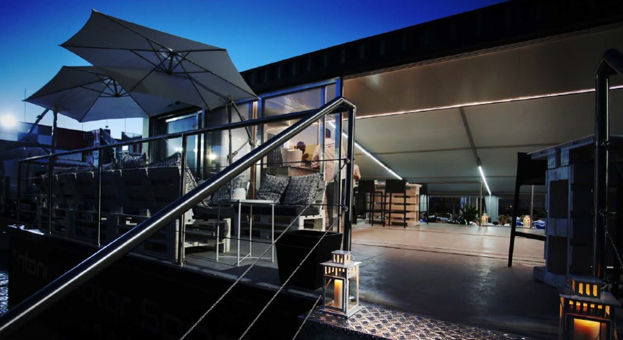 Lounge panoramica serale