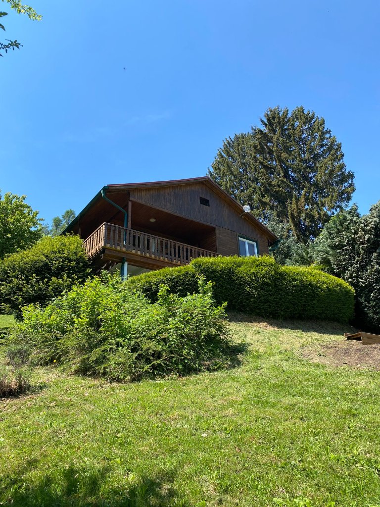 Holzhaus · Zweites Gebäude auf dem Anwesen