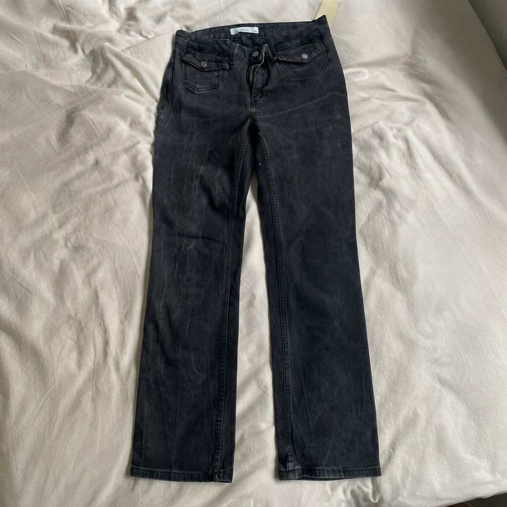 Black Levi's Flared Jeans