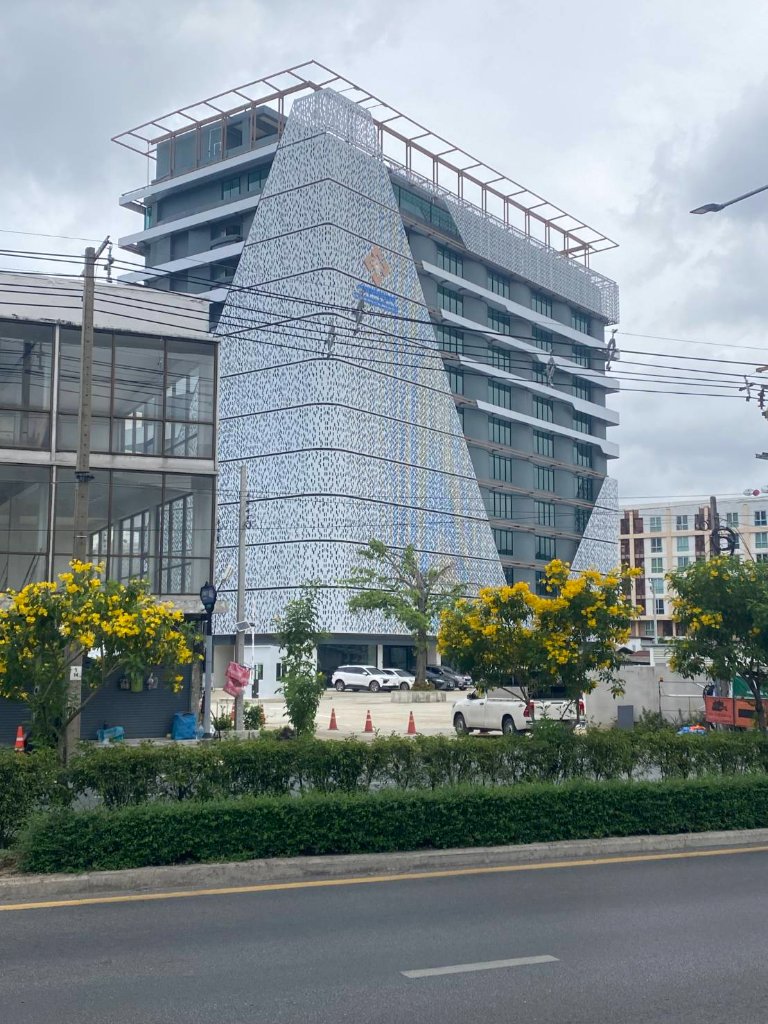 JLYN Headquarters - K.M. Building Bangkok