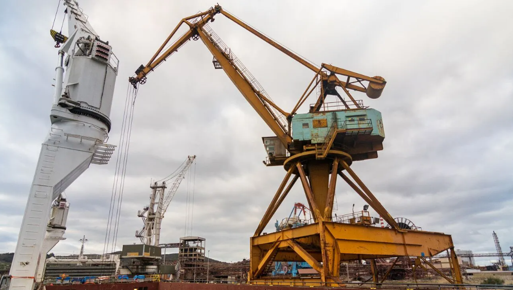 Piombino unloading facilities