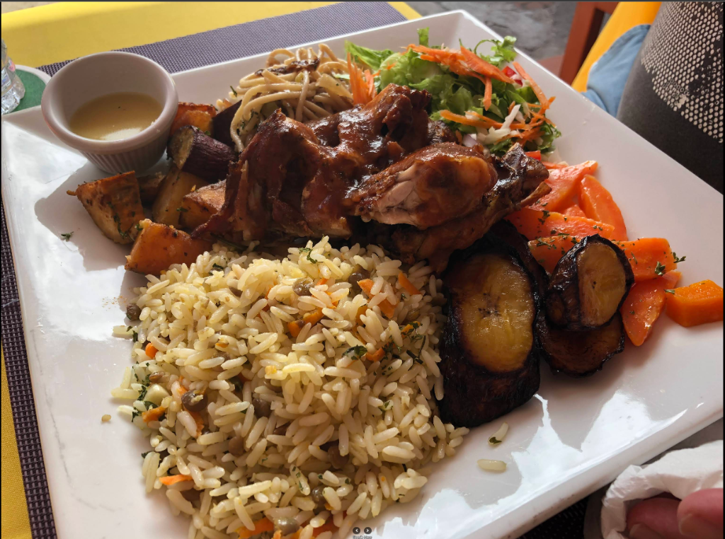 BBQ chicken with plantains and rice