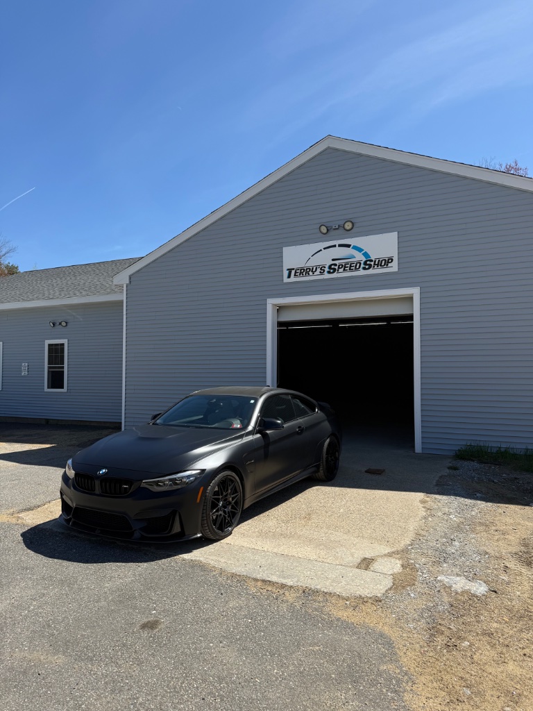 BMW M4 — Shop Front