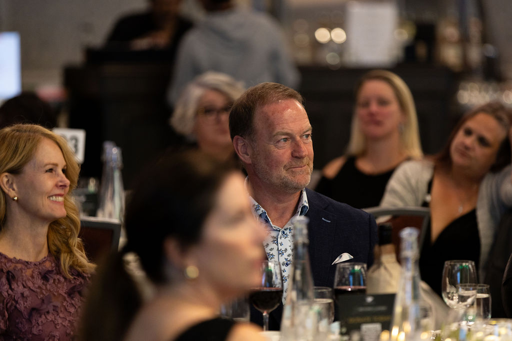 Gala 2025 guests at dinner tables