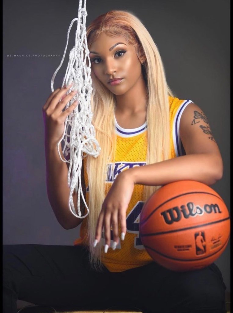 Lakers jersey for photoshoot day. Perfect quality.