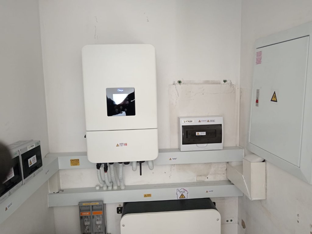 Keiller Power Solutions commercial solar inverter and electrical distribution installation