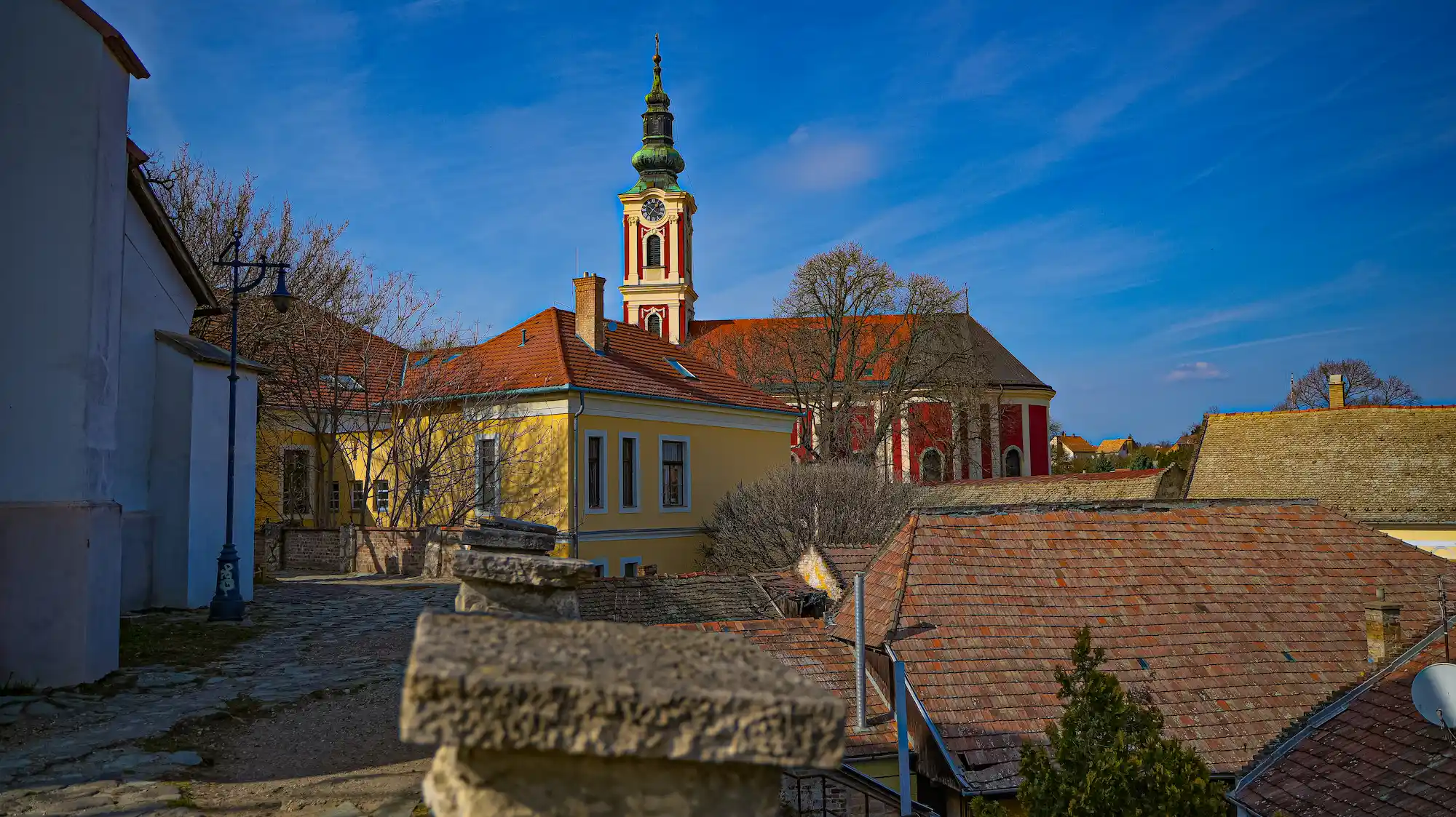 Colorful streets of Szentendre photo session