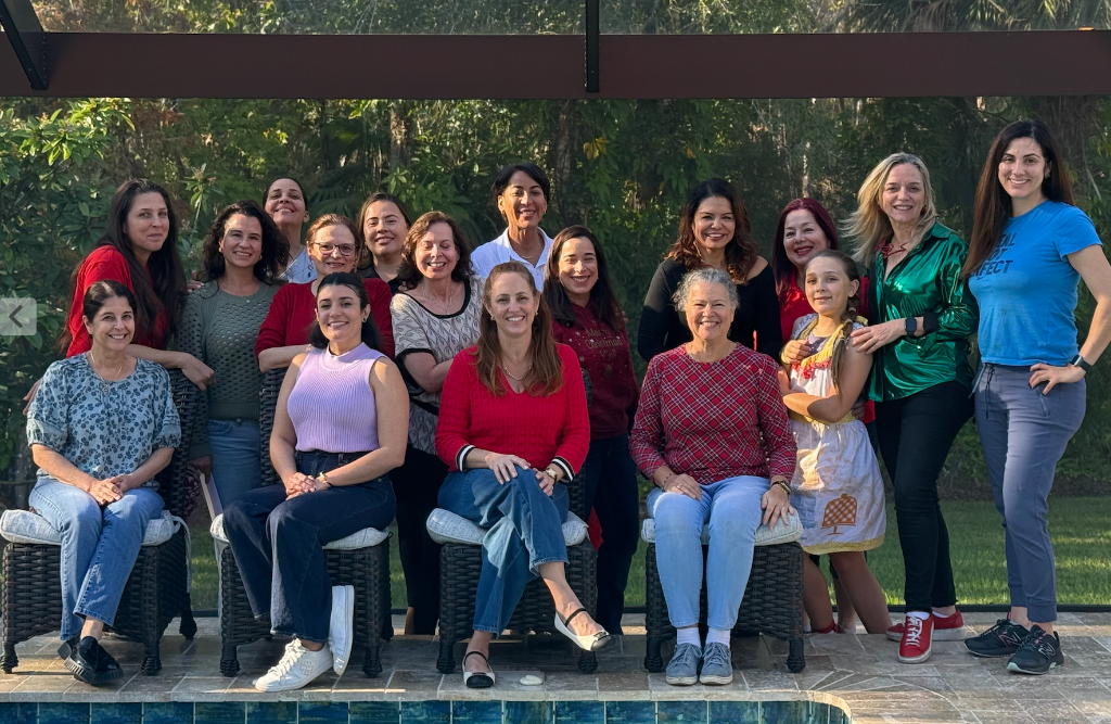 Women physicians in a mentorship session