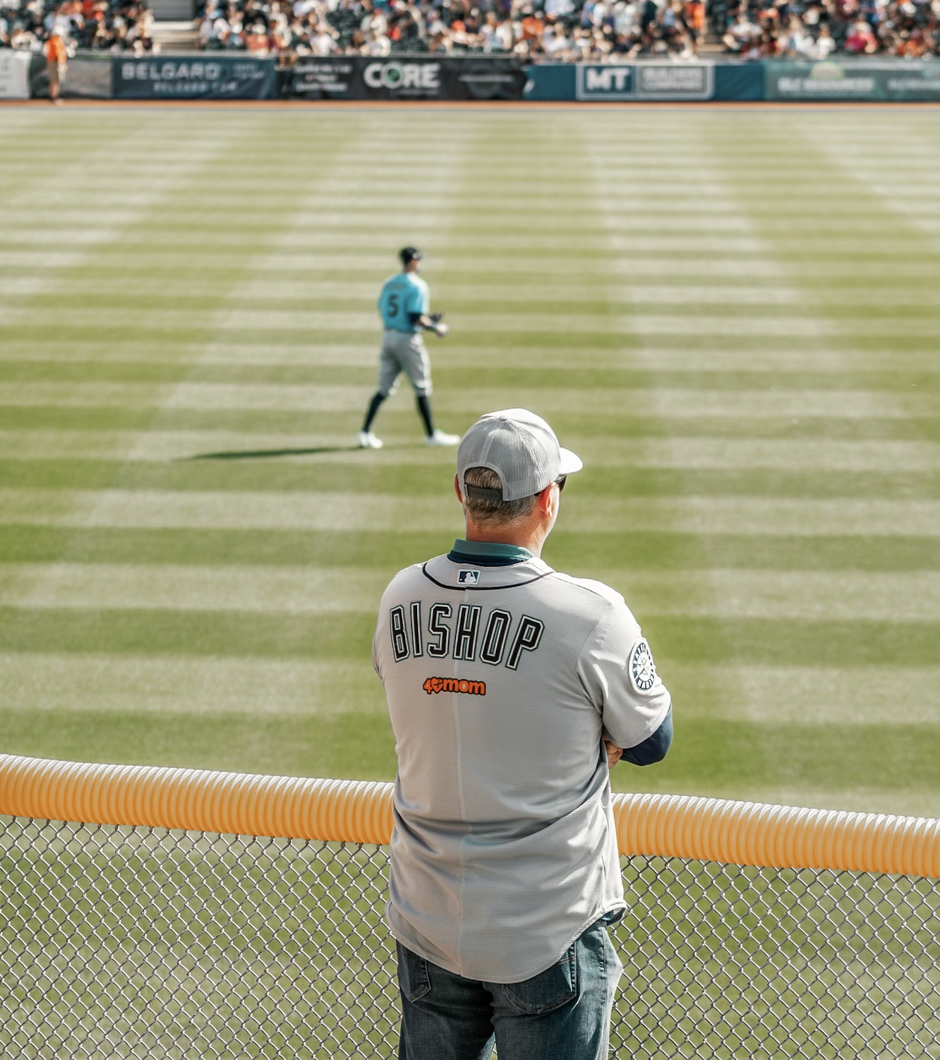 Randy Bishop watching Braden Bishop play for the Seattle Mariners