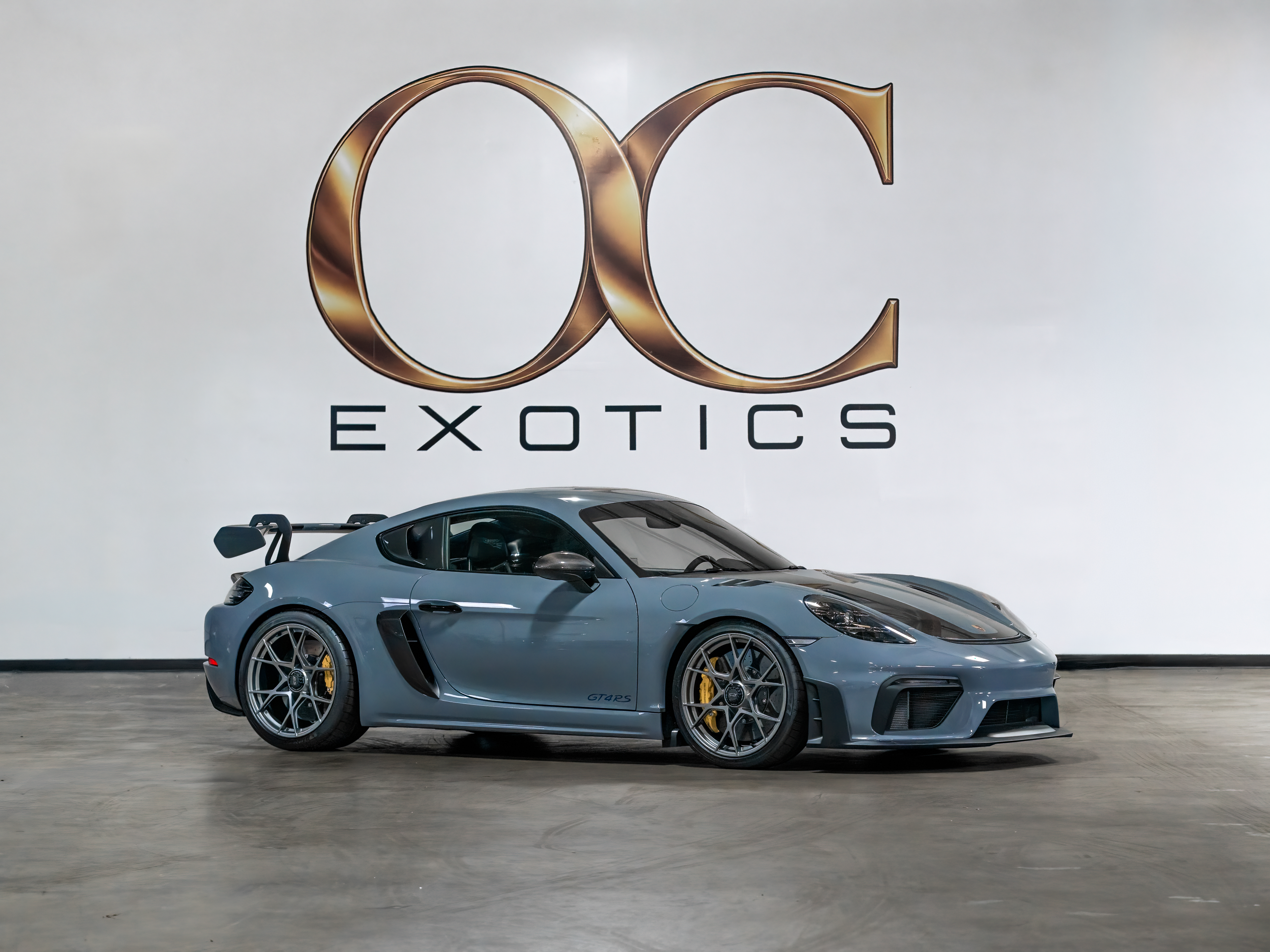 Porsche 718 Cayman GT4 RS Weissach