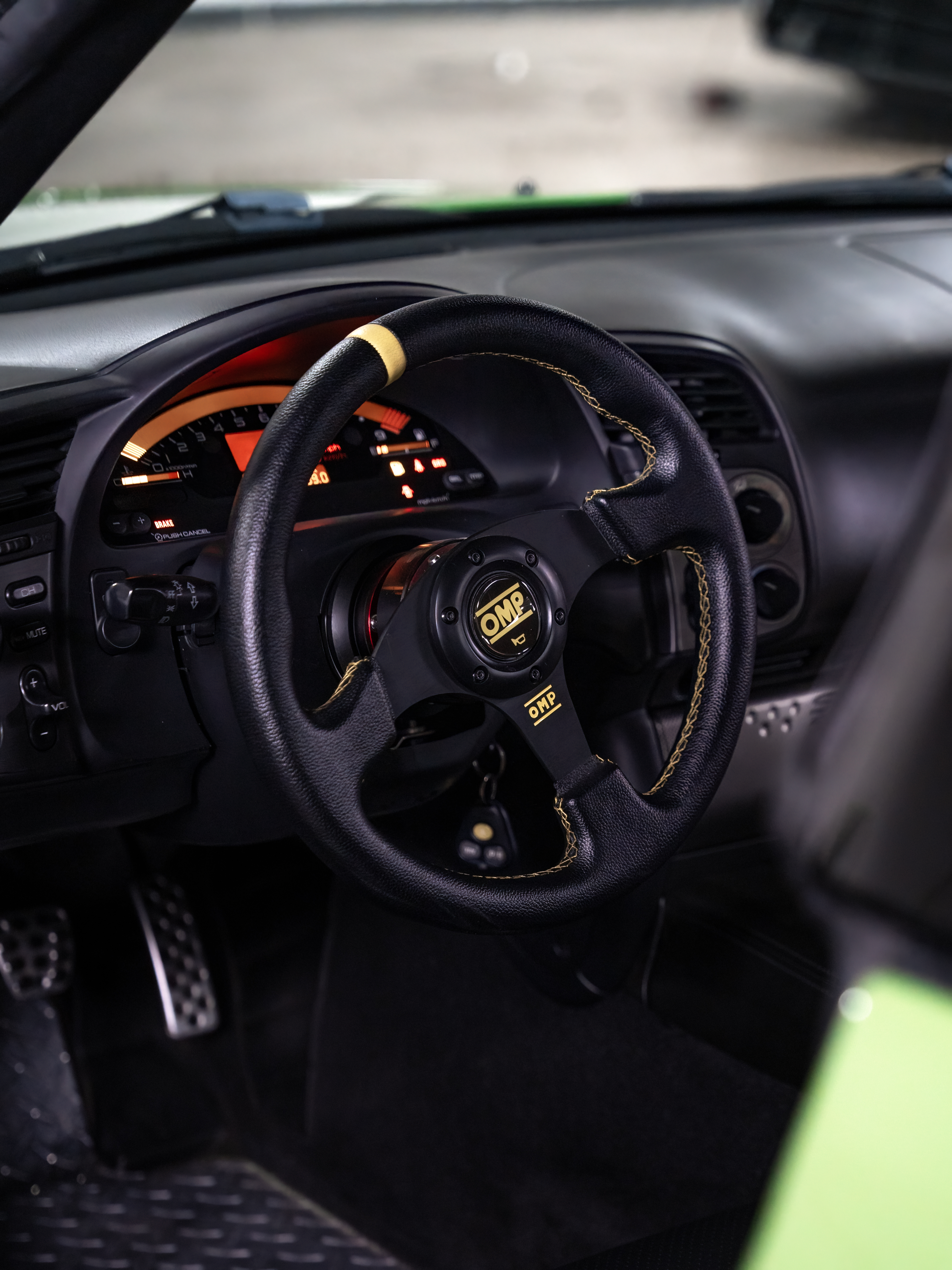 Honda S2000 — photo 8 of 9