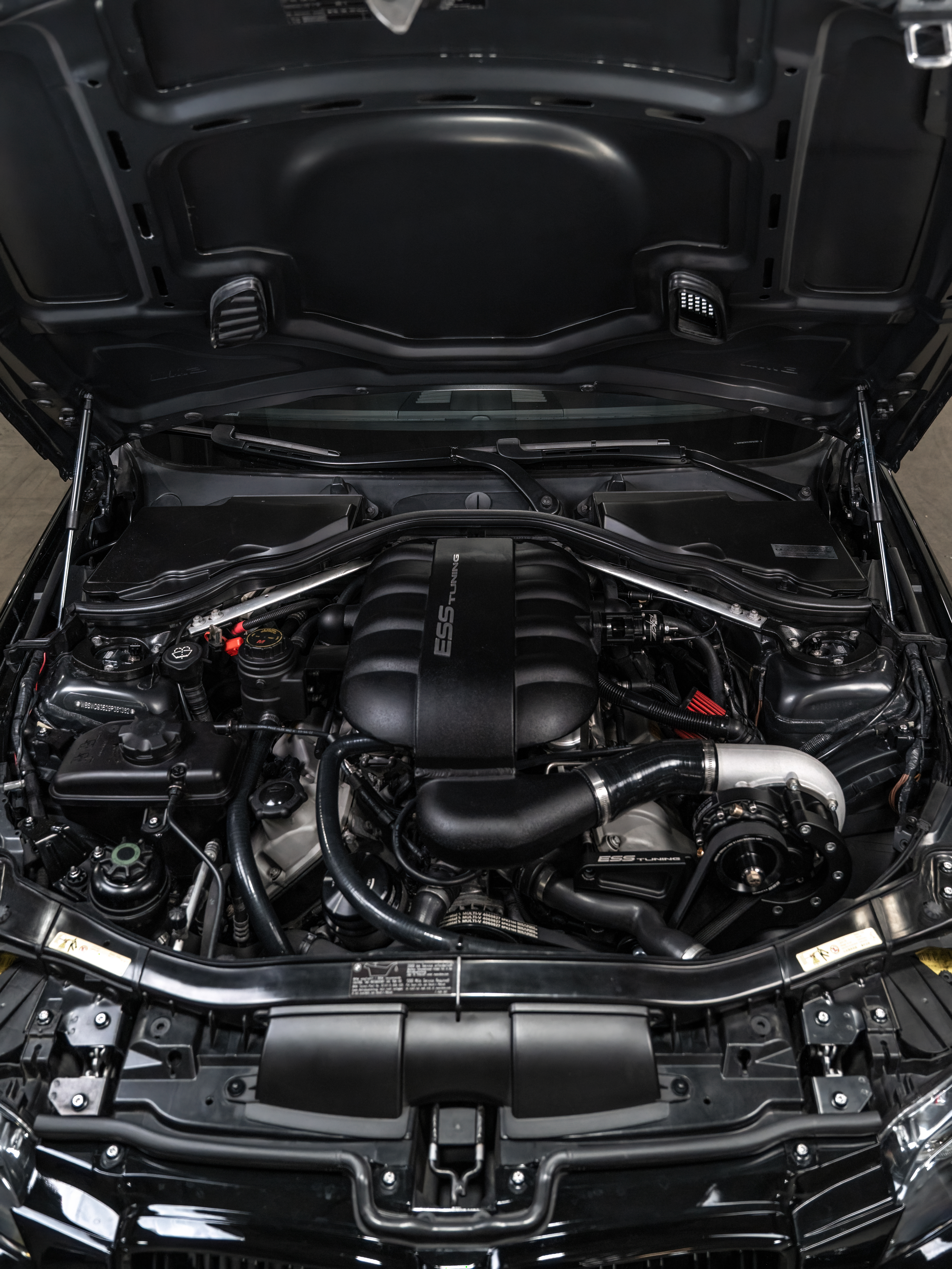 BMW M3 — photo 8 of 10