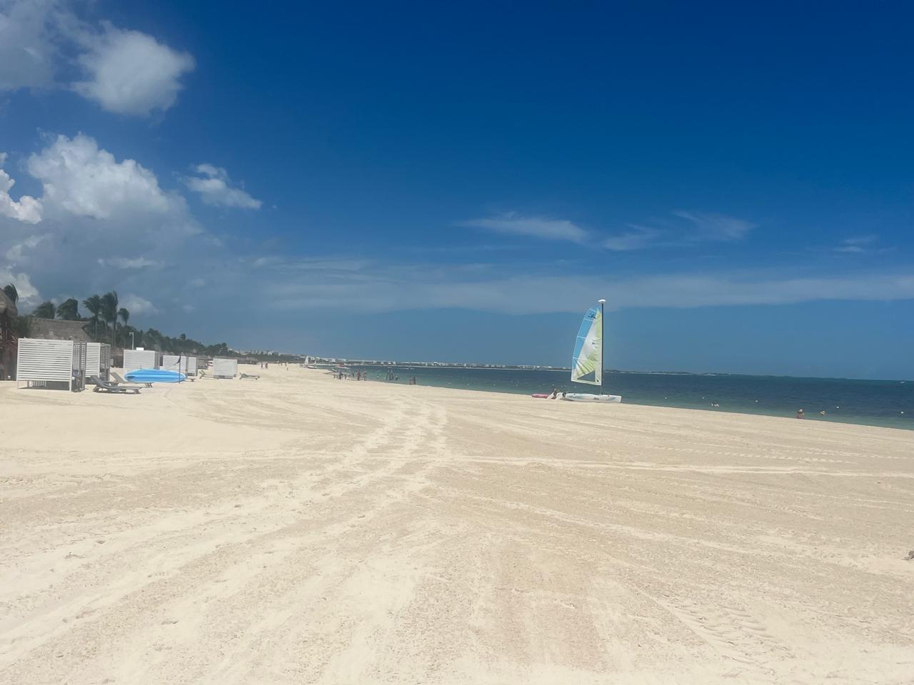 Cabanas y velero