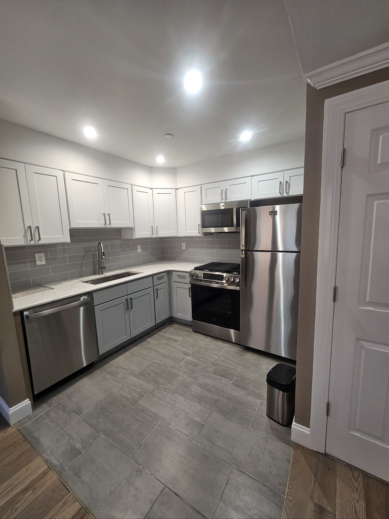 Two-Tone Kitchen