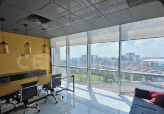 Oficina con vista panorámica y muro de acento en Lafayette