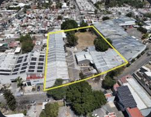 Lote urbano con delimitación en zona comercial