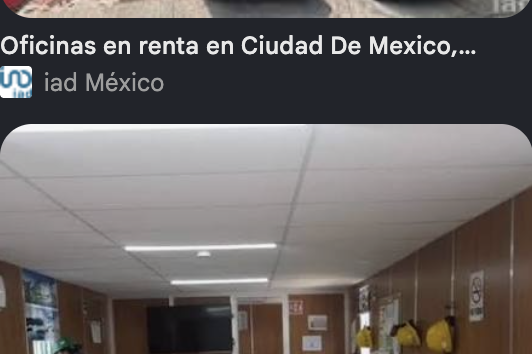 Oficina móvil con paneles de madera para obra