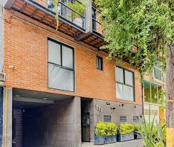 Departamento en Edificio de Ladrillo en Centro Histórico