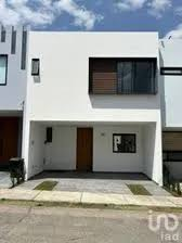 Casa Minimalista con Pórtico en Valle de San Ángel