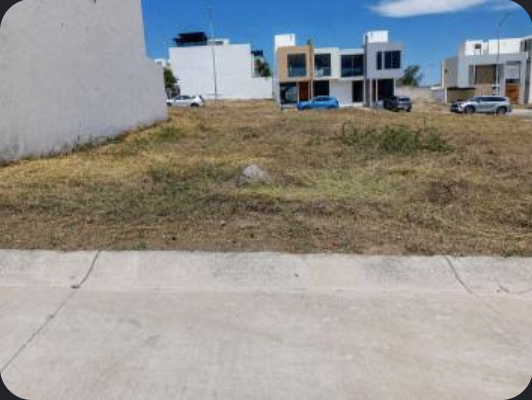 Terreno habitacional en zona residencial consolidada