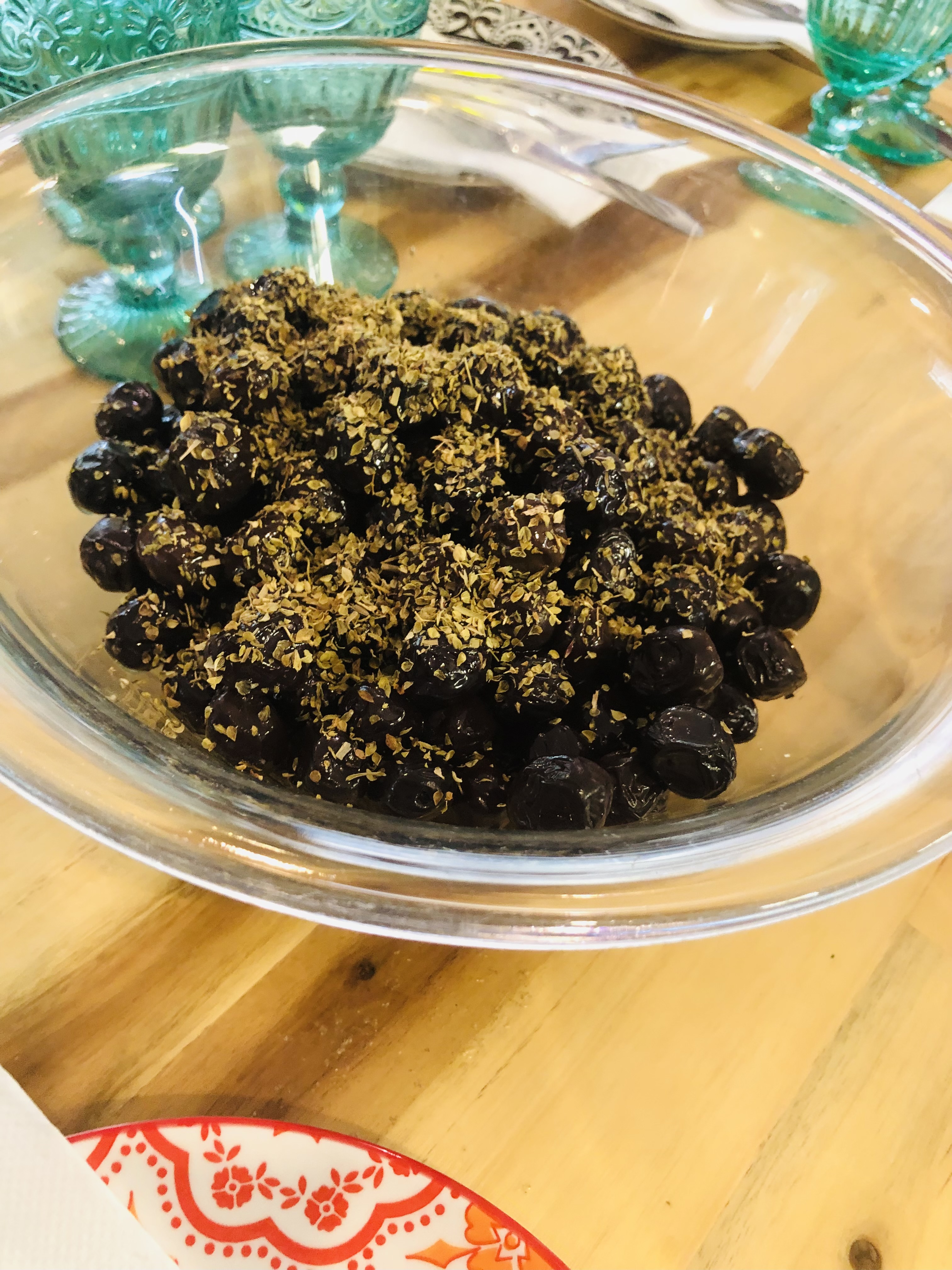 Turkish breakfast olives seasoned with dried herbs