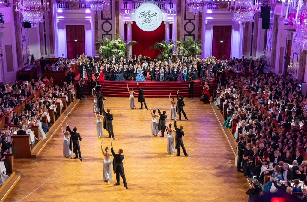 Vienna gala ball — awards ceremony