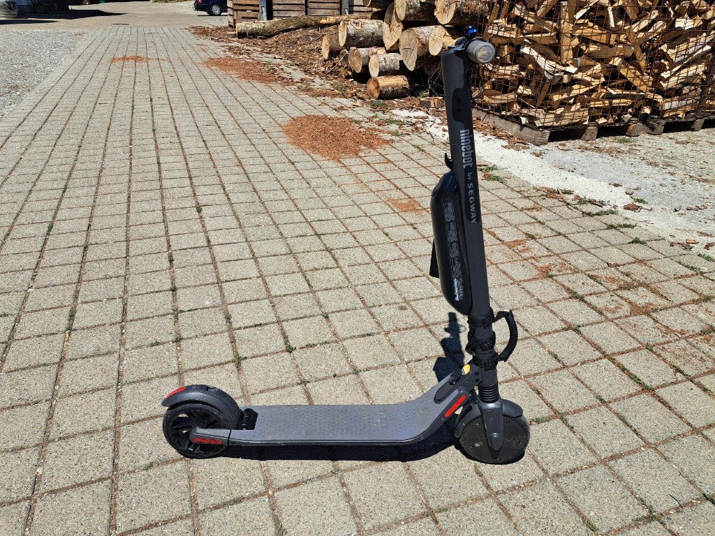 Segway Segway Ninebot ES4 E-Scooter – guter Zustand