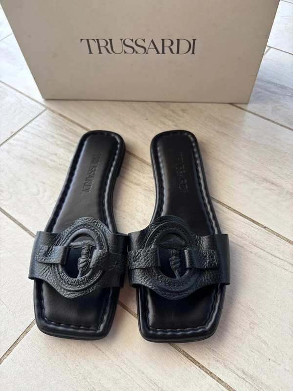 Trussardi Trussardi Ledersandalen mit Logo – Gr. 38, NEU Size 38