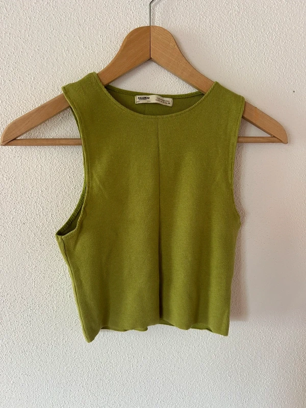 Pull&Bear Pull&Bear geripptes Crop-Top grün, Gr. S Size S