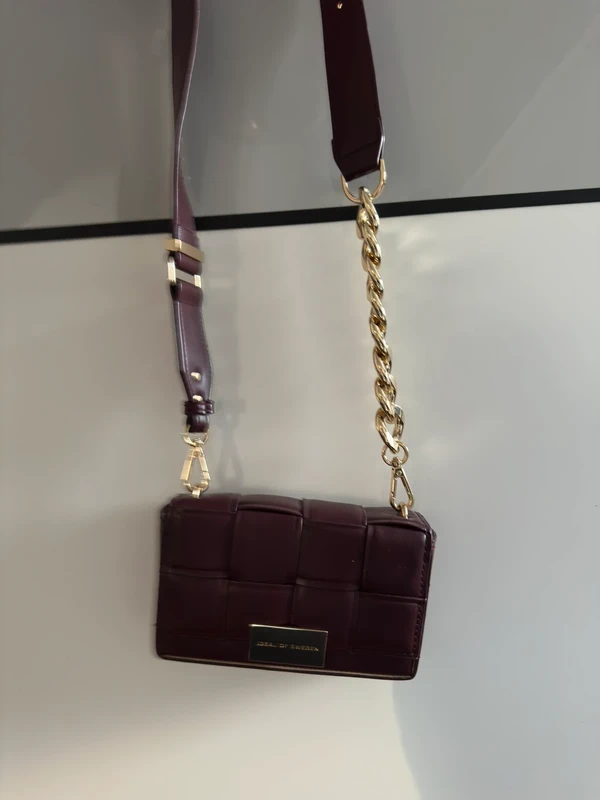 IDEAL OF SWEDEN IDEAL OF SWEDEN Tasche mit Goldkette, Bordeaux Size Einheitsgröße