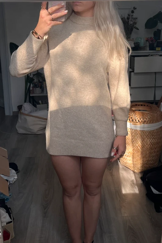 Strickkleid beige oversized mit Stehkragen Gr. S Size S