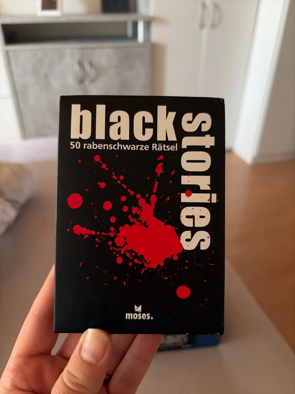 moses. black stories – 50 rabenschwarze Rätsel (Kartenspiel)