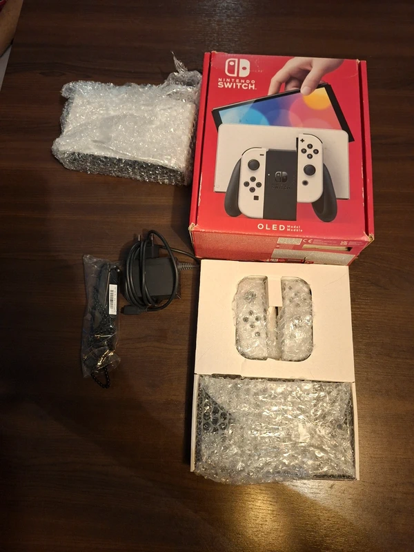 Nintendo Nintendo Switch OLED weiß in OVP – vollständig, top Zustand