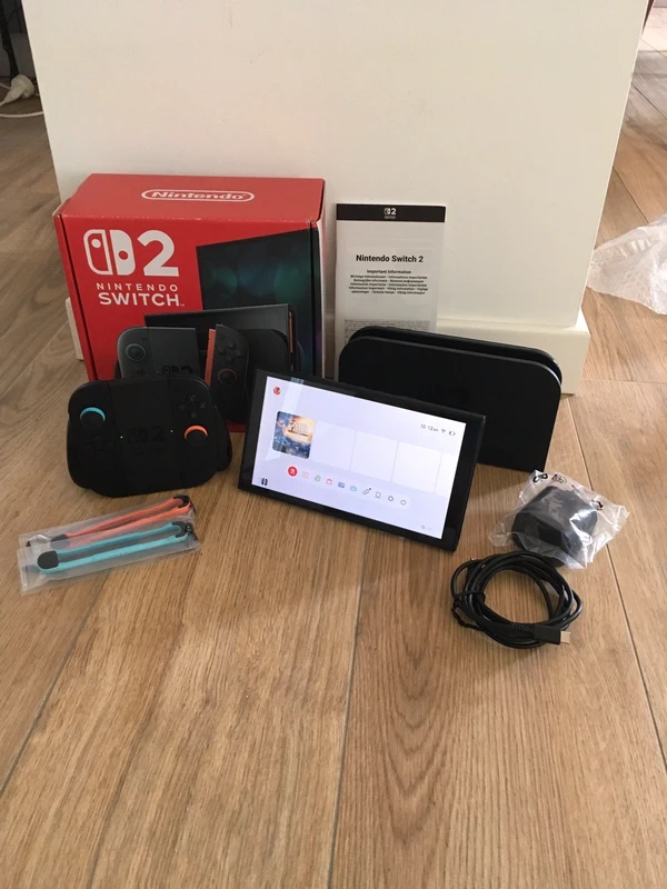 Nintendo Nintendo Switch 2 Konsole komplett im Karton mit Zubehör