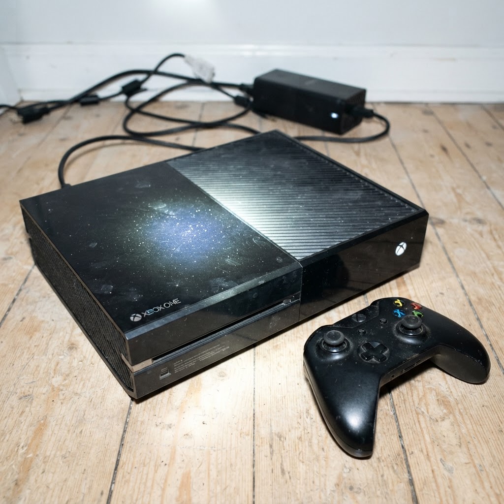 Microsoft Xbox One 500GB Schwarz + Controller Size 500GB