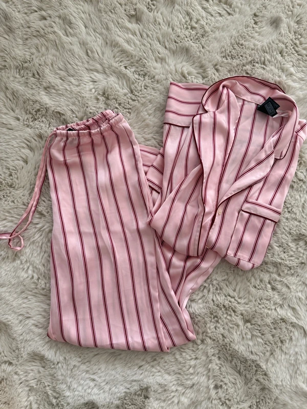 Satin-Pyjama-Set rosa gestreift, Gr. S Size S