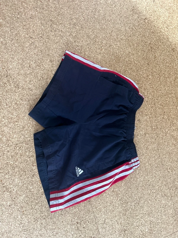 adidas adidas Kinder-Sportshorts navy/rot, Gr. 140 Size 140