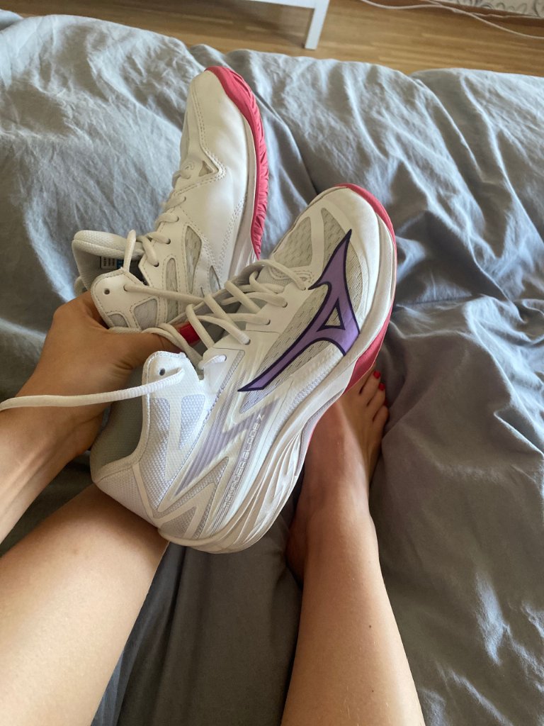 Mizuno Mizuno Thunder Blade Z Hallenschuhe weiß/pink Gr. 38 Size 38