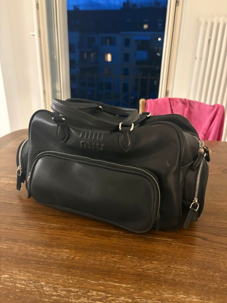 Miu Miu Miu Miu Handtasche Schwarz Leder