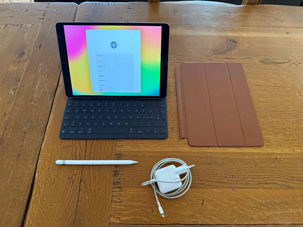Apple Apple iPad Pro 10,5" (2017) 256GB Wi-Fi – Komplettpaket