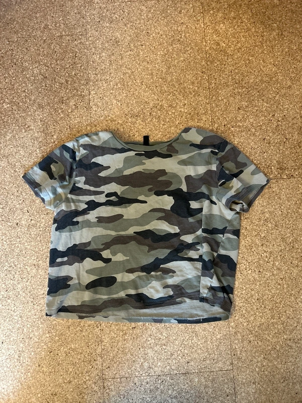 H&M Camouflage T-Shirt grün/grau, Gr. M Size M