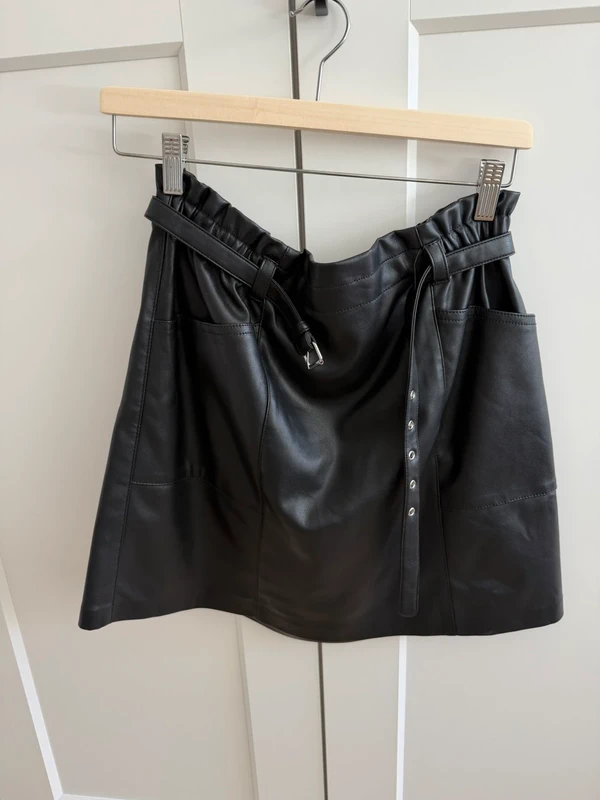 Mango Kunstleder-Minirock schwarz mit Paperbag-Bund Gr. 36 Size 36