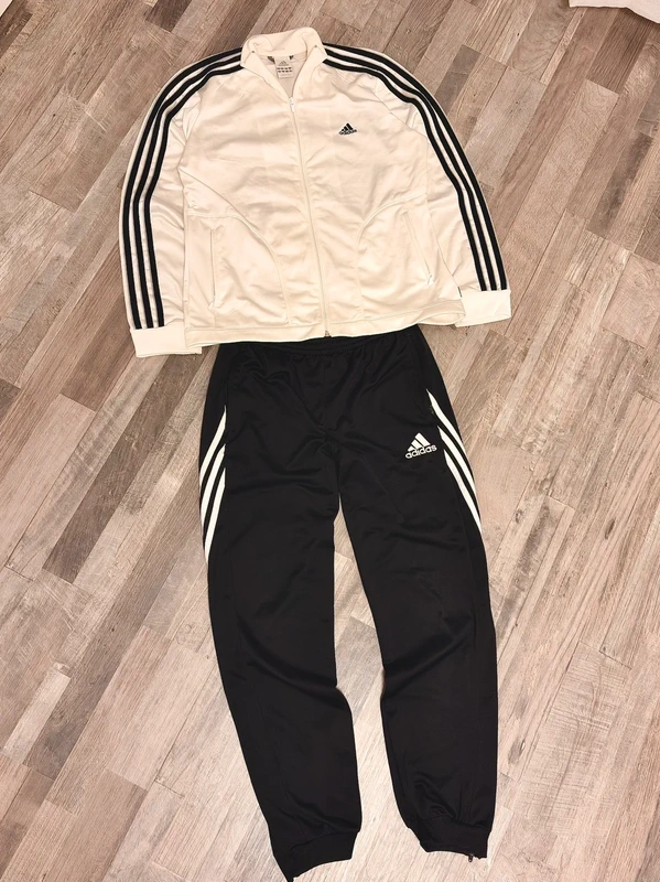 adidas adidas Trainingsanzug Creme/Schwarz mit 3-Streifen Size 44