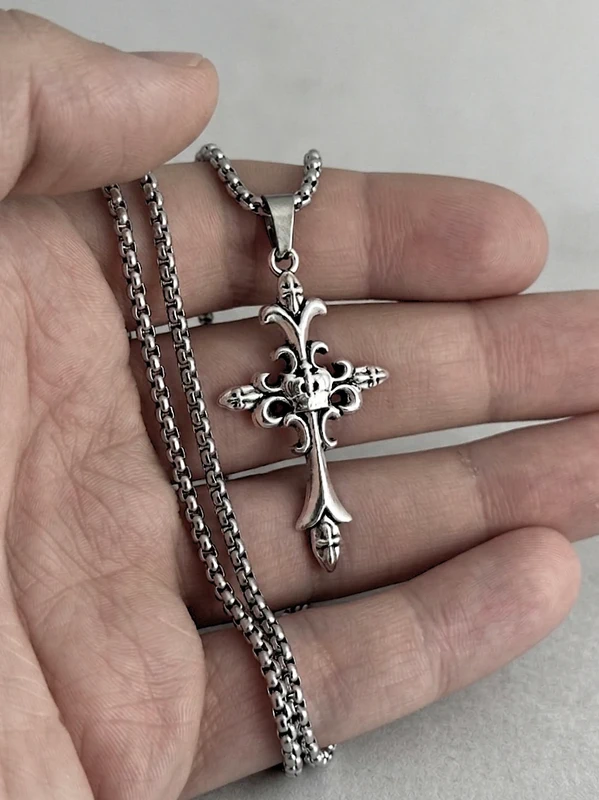 Handmade Halskette mit Kreuz-Anhänger – Edelstahl, Gothic-Style