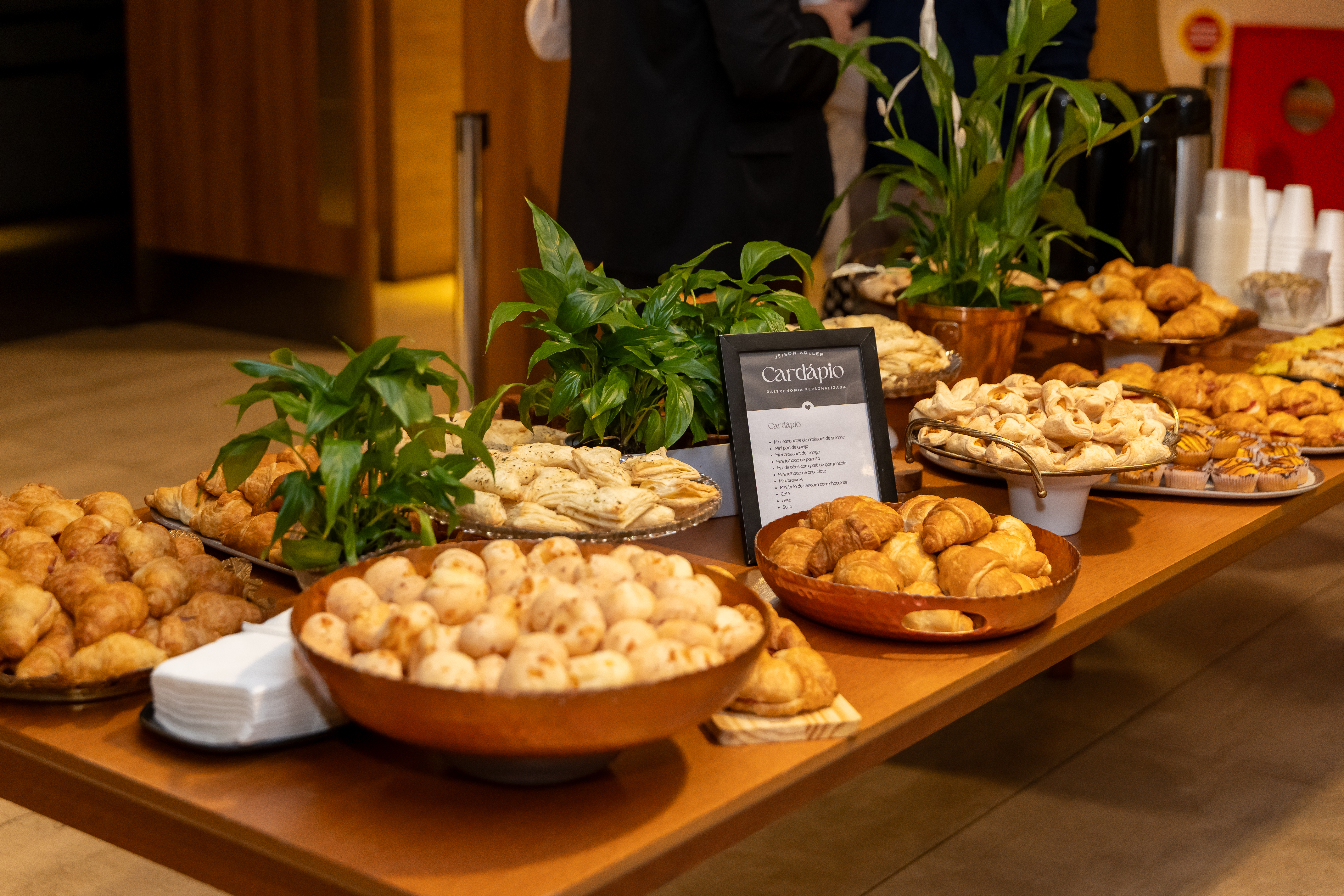 Mesa de café e experiência no lançamento NEXO