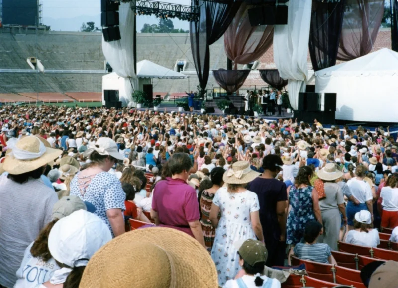 Crowd worshipping at the Rose Bowl stage