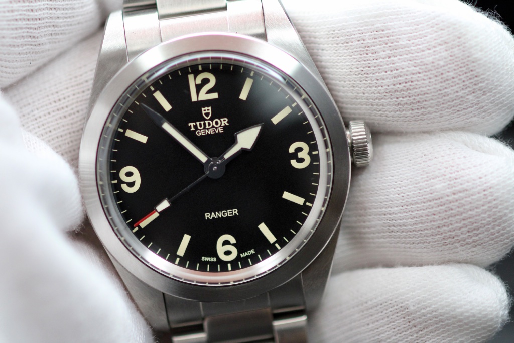Tudor Ranger Black