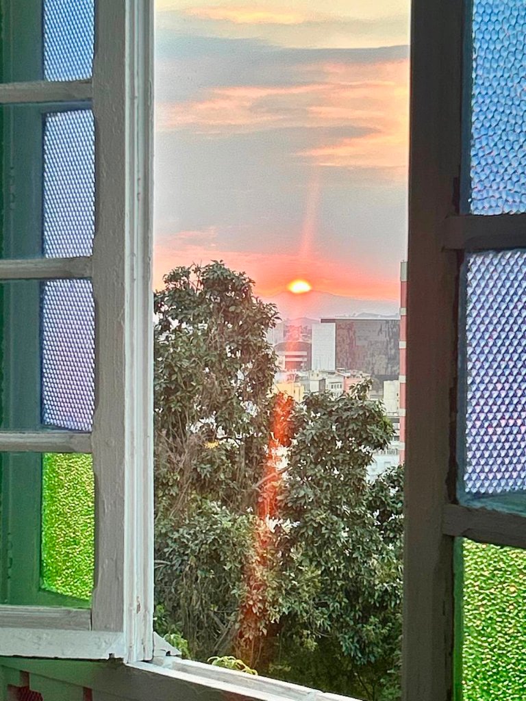 Sonho do Papagaio boutique hotel in Santa Teresa, Rio de Janeiro β Framed Sunset