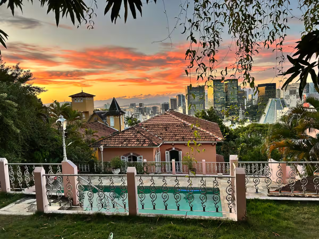 Sonho do Papagaio boutique hotel in Santa Teresa, Rio de Janeiro β Mansion & Pool