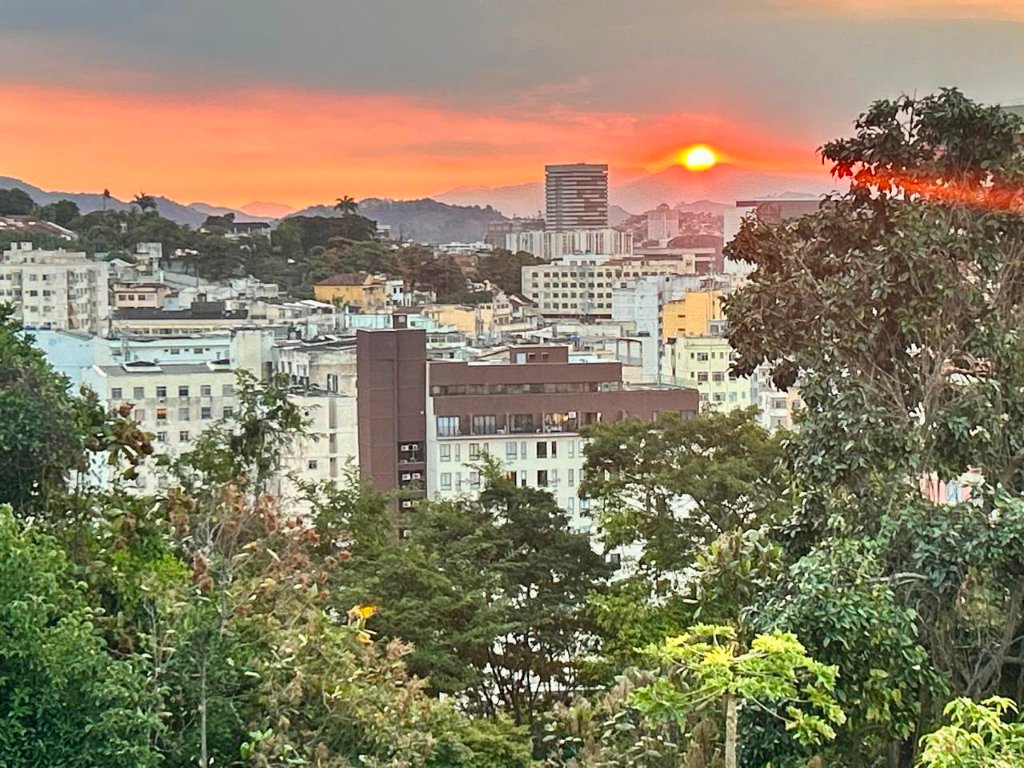 Sonho do Papagaio boutique hotel in Santa Teresa, Rio de Janeiro β City Skyline